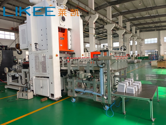 खरीदें 80T 27KW 0.8Mpa स्वचालित एल्यूमीनियम पन्नी प्लेट बनाने की मशीन लंबे जीवन online manufacture