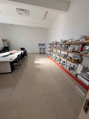 खरीदें एल्यूमीनियम फ़ॉइल कंटेनर बनाने की मशीन पुन: प्रयोज्य चिकनी दीवार आयताकार बेकिंग के लिए online manufacture