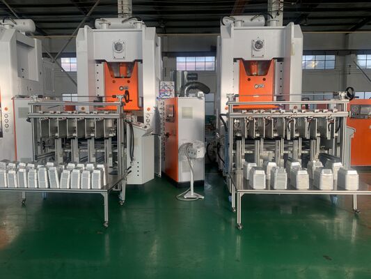 खरीदें ढक्कन के साथ माइक्रोवेव सेफ डिस्पोजेबल एल्युमिनियम फॉयल कंटेनर हाफ साइज पैन online manufacture