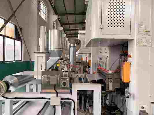 खरीदें एलके-टी80 एल्यूमीनियम पन्नी कंटेनर मशीन बारबेक्यू डिस्पोजेबल पैन पूर्ण आकार पैन साफ सतह गैर विषैले online manufacture