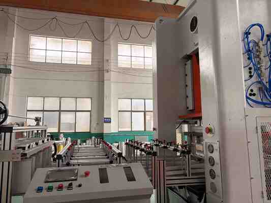 खरीदें एलके-टी80 एल्यूमीनियम पन्नी कंटेनर मशीन ले जाने के लिए कई डिब्बों एकमुश्त online manufacture