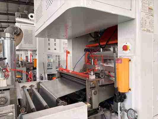 खरीदें एलके-टी80 एल्यूमीनियम पन्नी कंटेनर मशीन आपकी जरूरतों के लिए कस्टम लोगो एम्बोसिंग online manufacture