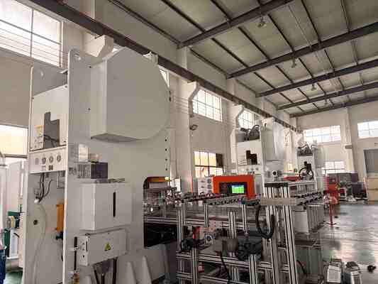 गुणवत्ता  Aluminum Foil Container Making Machine Original Factory 15 Years Experience Manufacturer कारखाना