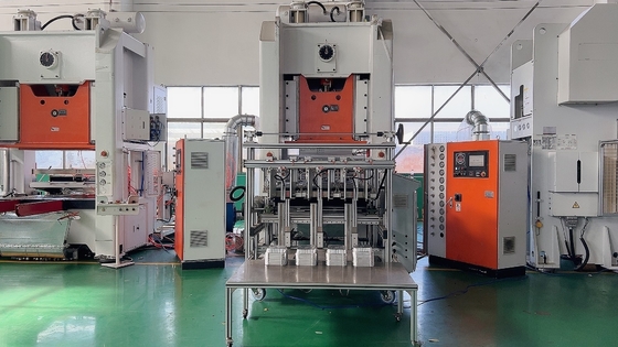 3 चरण 800KN खाद्य ग्रेड पैकिंग कंटेनर बॉक्स एल्यूमीनियम पन्नी कंटेनर उत्पादन लाइन