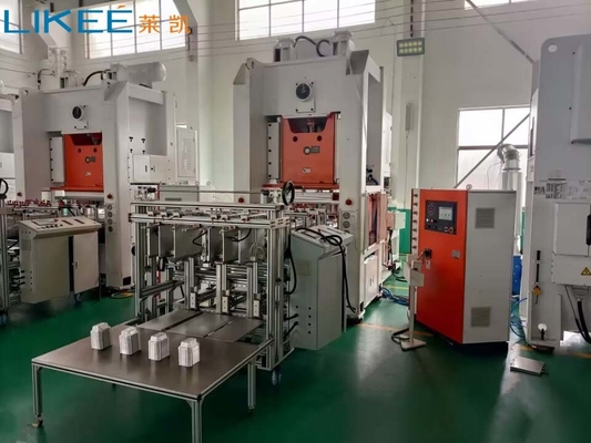मित्सुबिशी पीएलसी नियंत्रण के साथ उच्च उत्पादकता 14500KG एल्यूमीनियम पन्नी कंटेनर उत्पादन लाइन