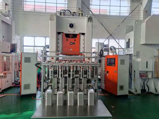 LK-T80 खाद्य-सुरक्षित कंटेनर पंचिंग मशीन 24/7 न्यूनतम श्रम के साथ संचालन