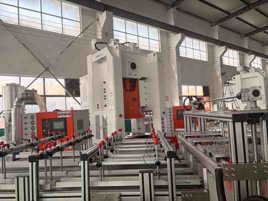 एल्यूमीनियम फॉयल कंटेनर बनाने की मशीन गोल आकार गंधहीन खाद्य पैकेजिंग