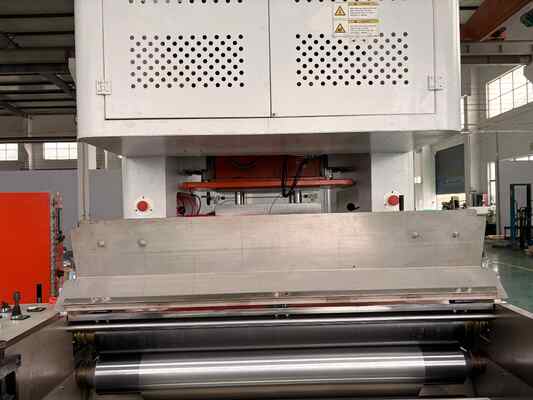 एलके-टी80 बंद तेल सर्किट के साथ एल्यूमीनियम पन्नी कंटेनर मशीन स्नेहक बचाता है